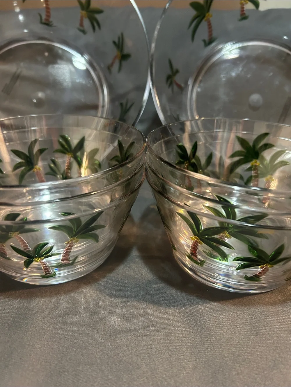 Tommy Bahama 8 piece set Clear acrylic Bowls with Hand-Painted Palm Tree Motif